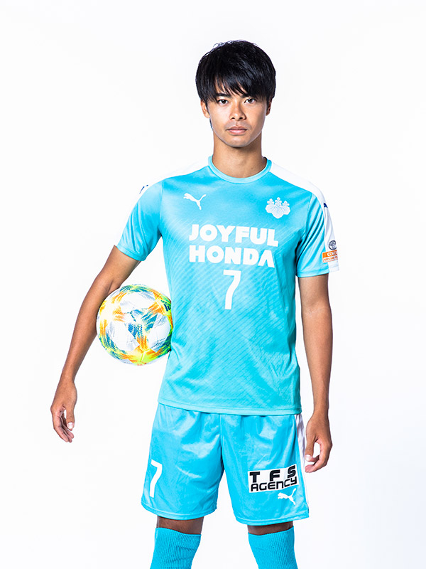2020年シーズン川崎フロンターレ内定選手 サッカー 三笘 薫選手×a.v.v 